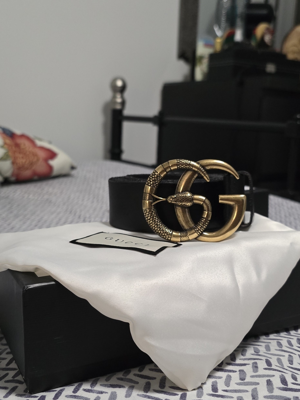 Gucci Black Leather Belt with Gold Snake Double G 40" Unisex